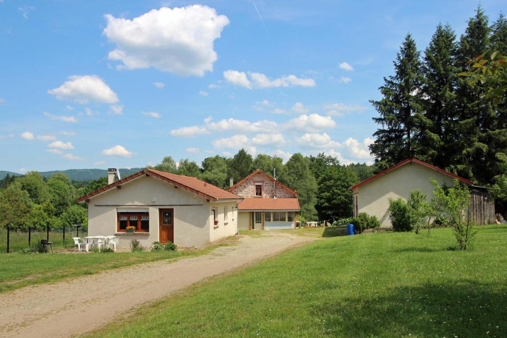 Au Bon Accueil Villa Peyrat-le-Chateau ภายนอก รูปภาพ