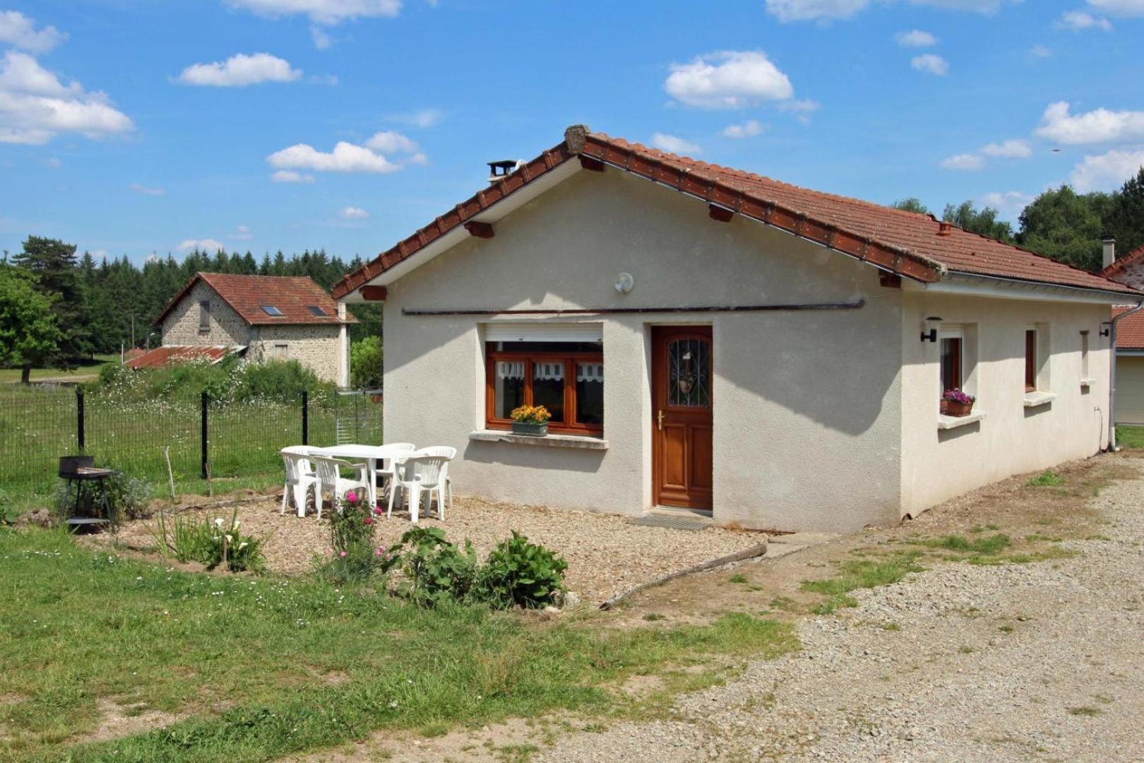 Au Bon Accueil Villa Peyrat-le-Chateau ภายนอก รูปภาพ